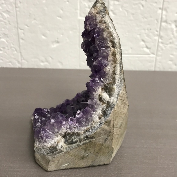 Earth Other - Beautiful Crescent Amethyst Geode Cluster 1.2Lbs!!